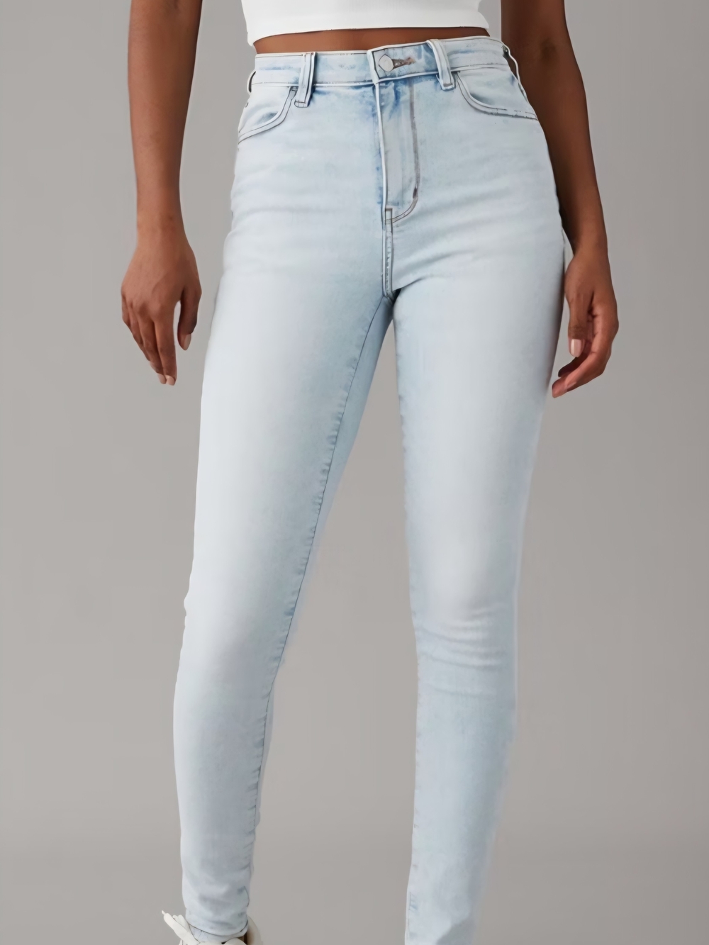 Light Wash High-Rise Skinny Jeans -American Eagle NWT Size 00